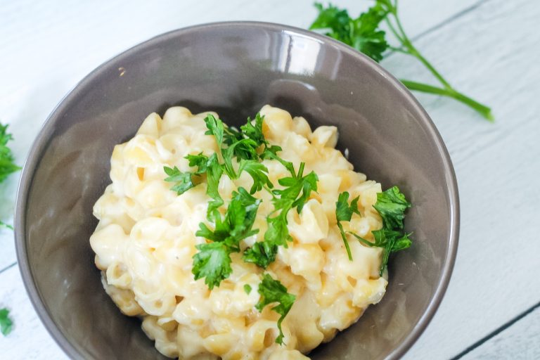 bowl of copycat panera mac and cheese
