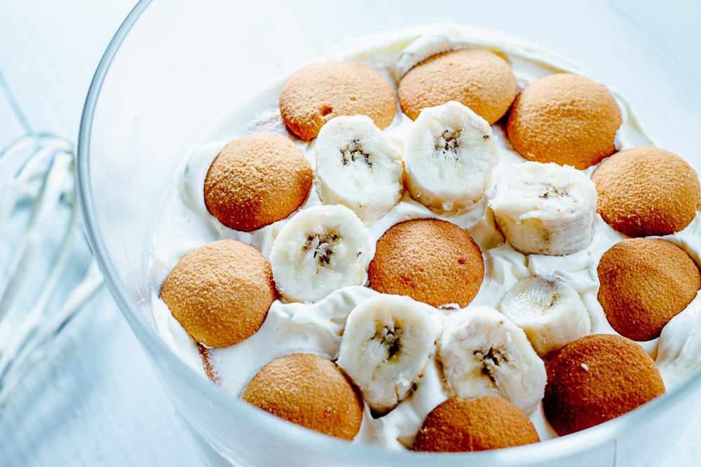close up of banana cream pudding with nilla wafers